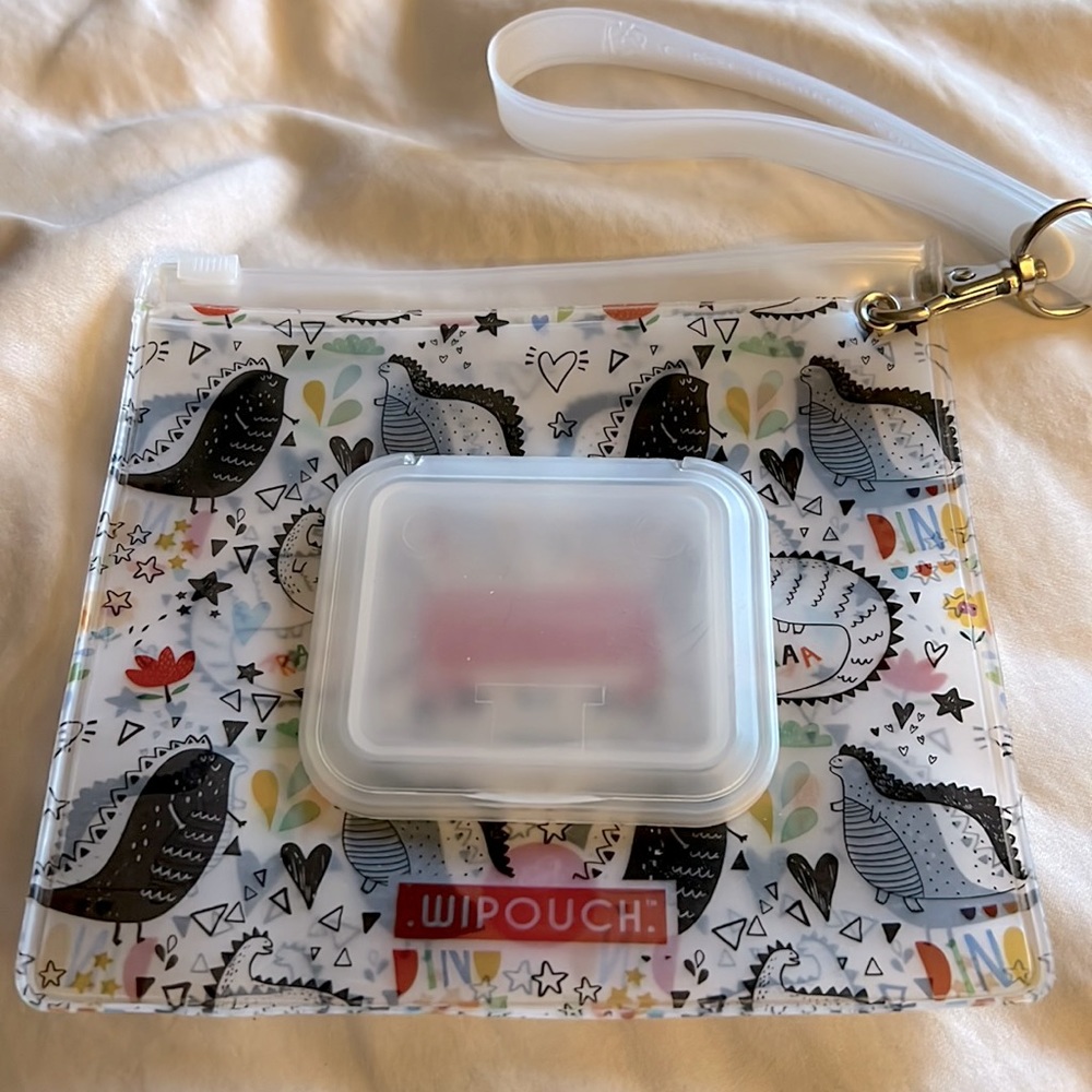 Wipouch mini Dinasaur Refillable Wipes Pouch